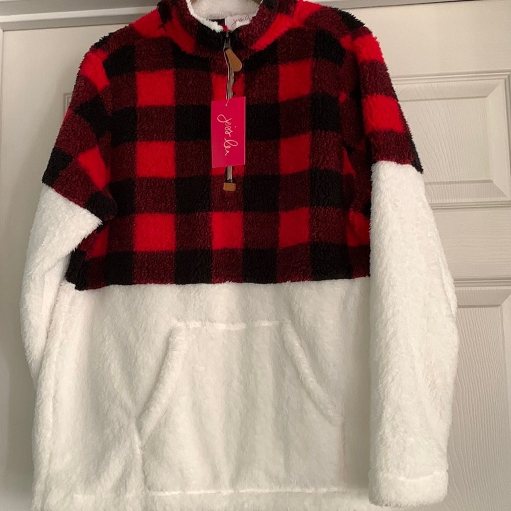 New Jess Lea Bella Buffalo pull over